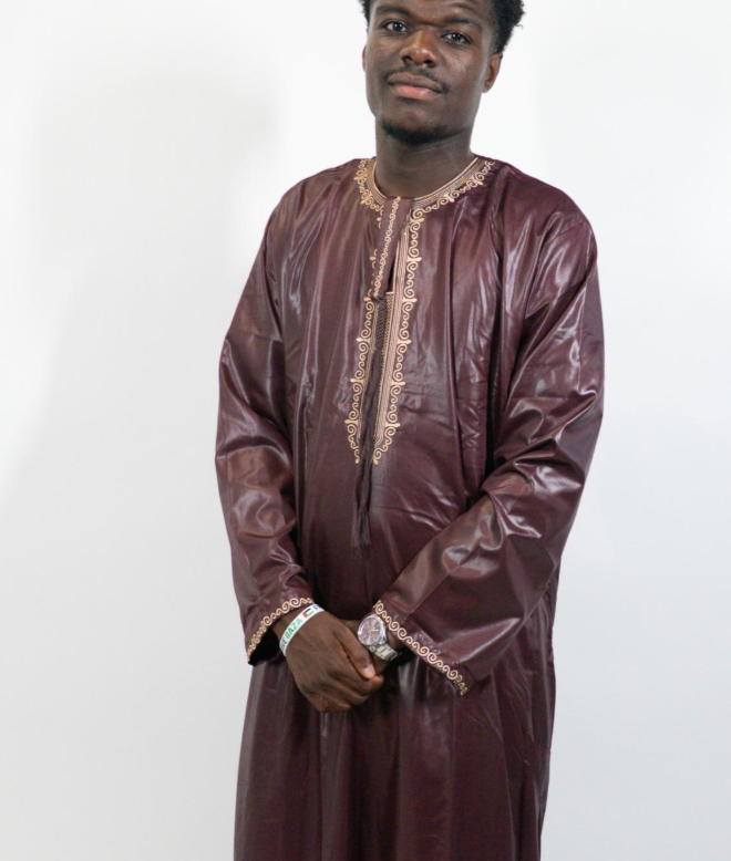 Qamis Homme Brodé – Élégance Traditionnelle PLUSIEURS COLORIS